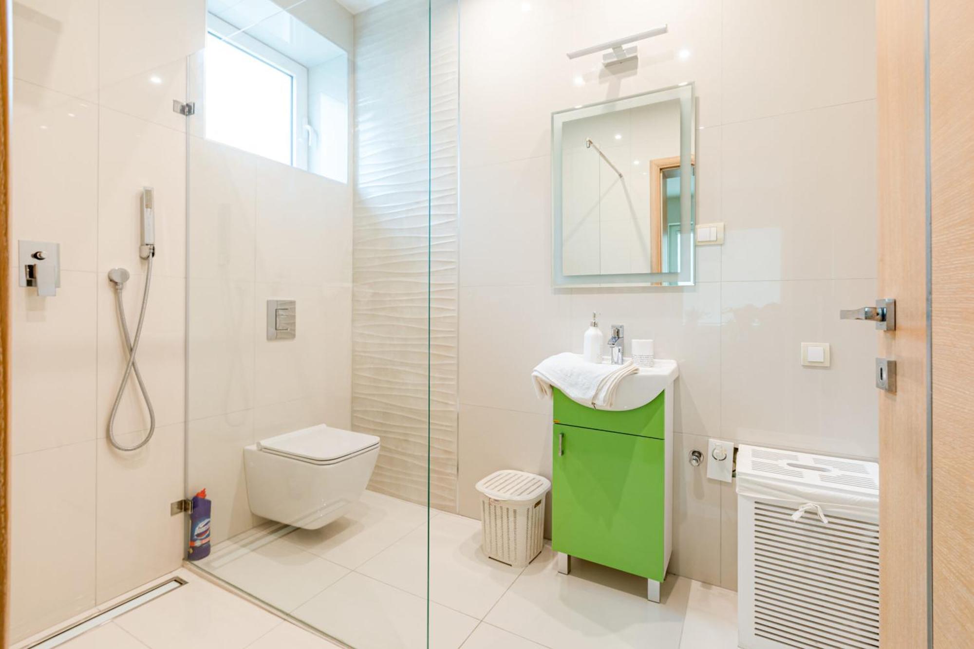 Lux Hedonistic Life Aparthotel Нови Сад Екстериор снимка